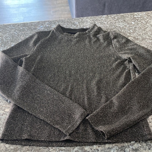 Childrens Place Big Girls Aztec embroidered Adjustable Waist Denim Shorts + Top - Picture 8 of 12